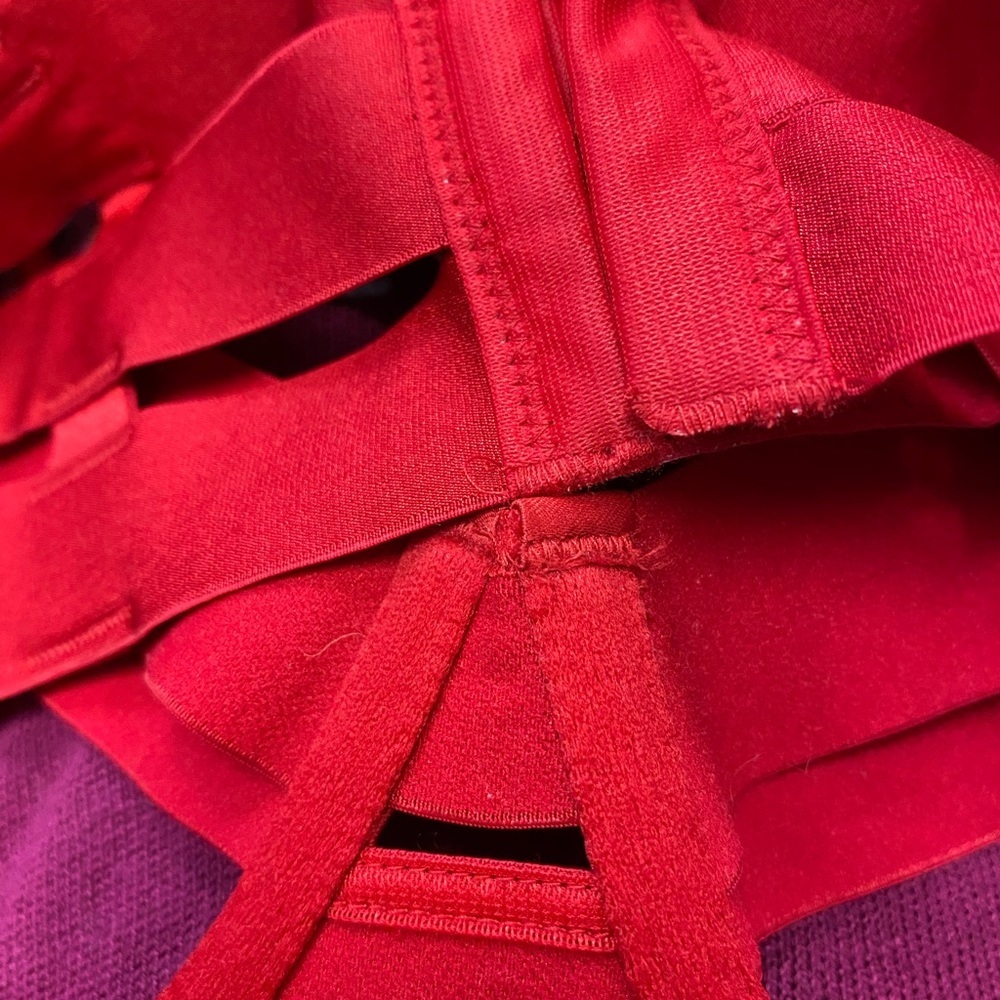 Victoria’s Secret Red Unlined Strappy Banded Demi Bra 36DD - Picture 12 of 12